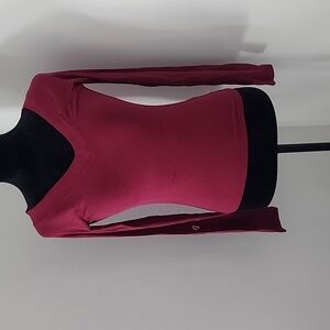 NWOT BDG V Neck Long Sleeve Tee Urban Outfitters Sz M **IR**